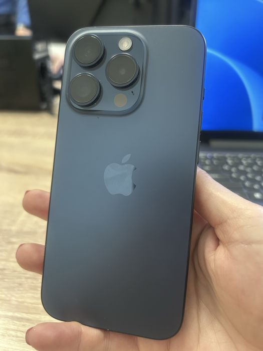 Iphone 15 pro,256 гб