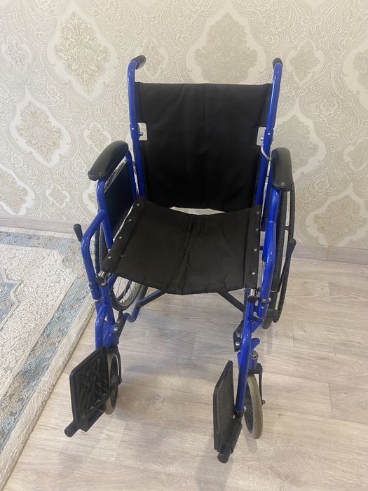 Продам инвалидную каляску