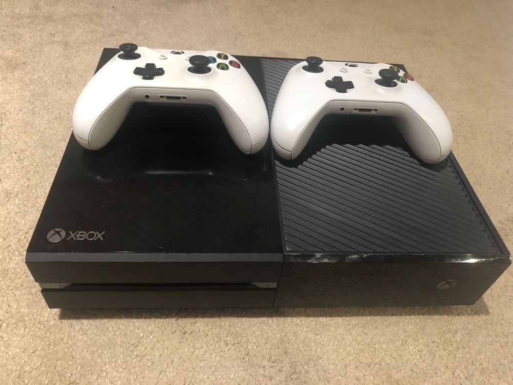 Vand / Schimb Xbox One + Controler