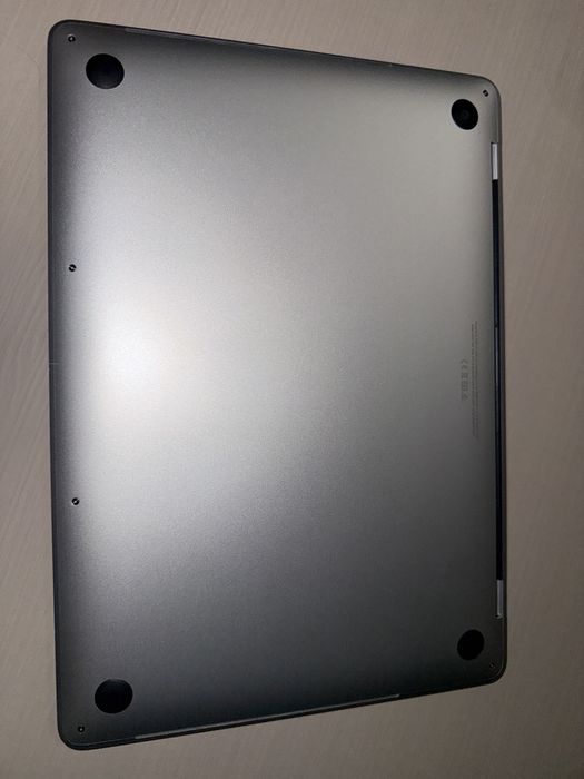 MacBook Pro 13" (2020) Touch Bar