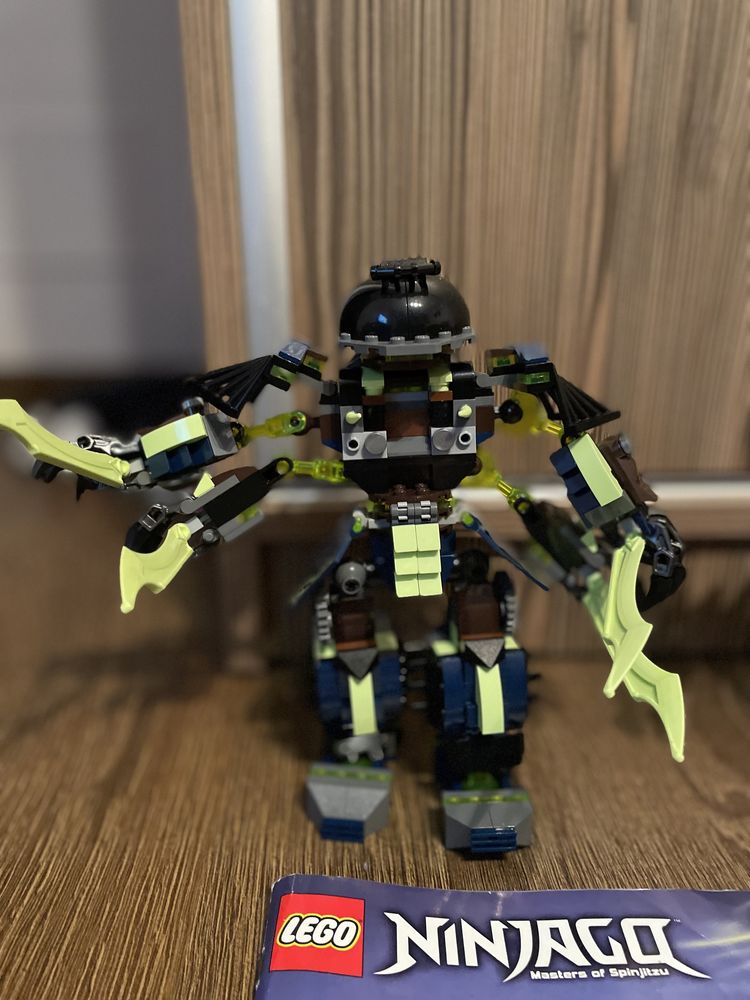 LEGO® NINJAGO™ Lupta robotului titan 70737