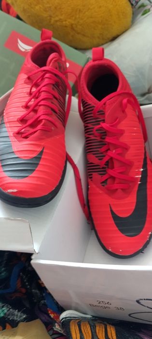 Стоножки  NIKE за момче номер 42, 5