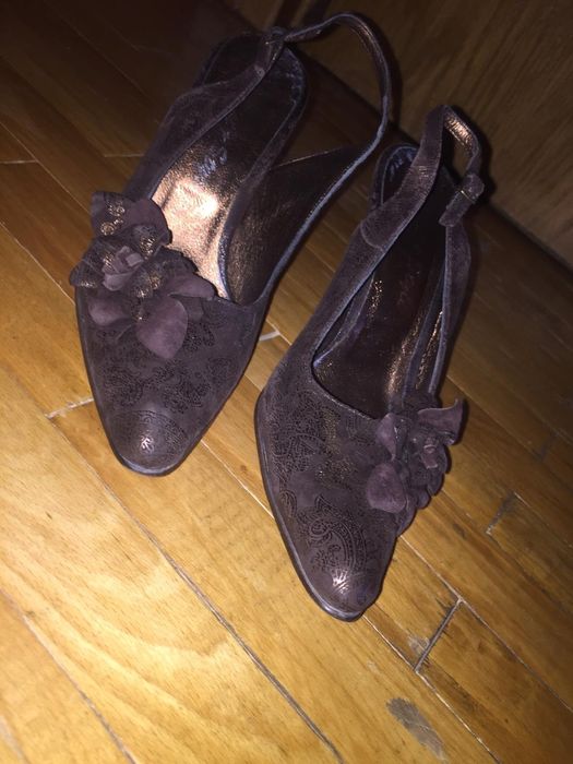 Pantofi piele naturala foarte frumosi
