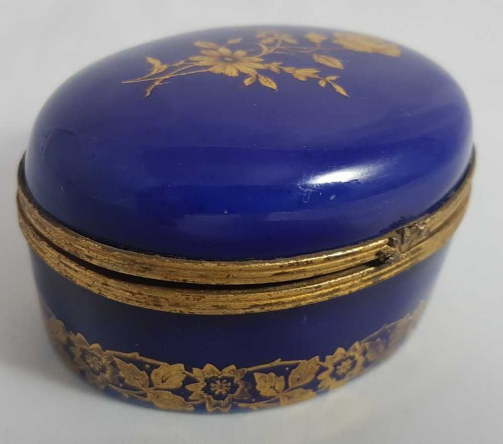 Mica caseta veche din portelan Bleu de Sevres made in France