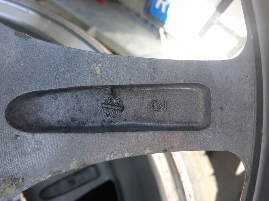 Vand jante aliaj Toyota!