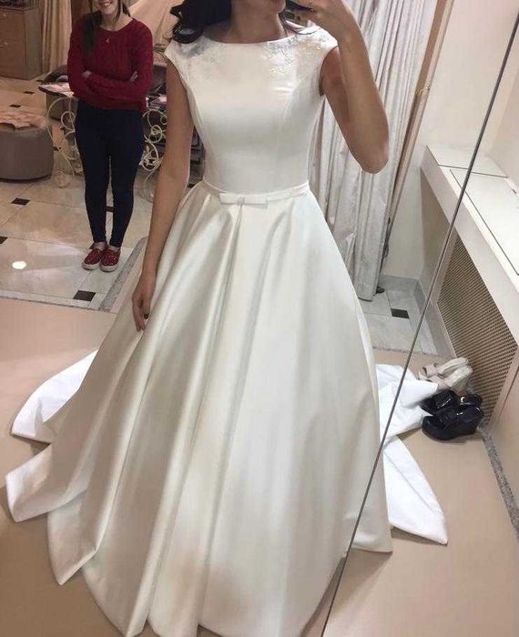 Свадебное платье б/у