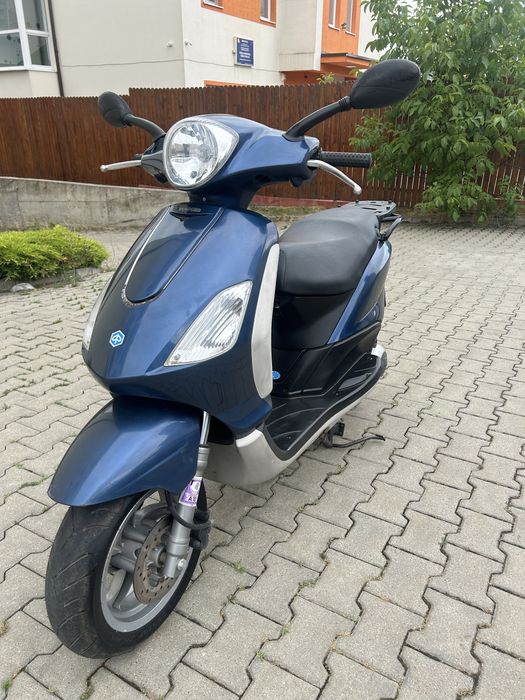 Piaggio fly 125 impecabil categoria B