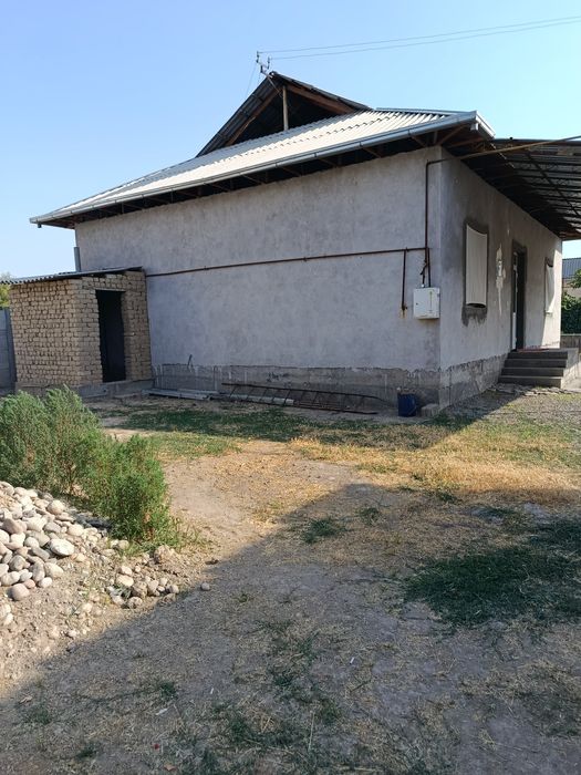 Дом продается. 4 соток и 4 комнаты