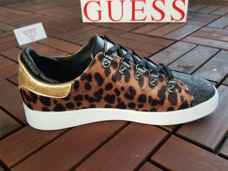 ПРОМО GUESS -36 и 40 размер-Оригинални дамски кецове от плат