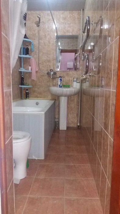 Продается 2/2/4 квартира галерейка метро Ташкент 1 остановка (Узбум)