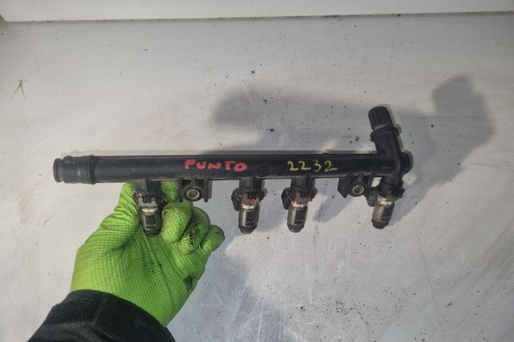 Rampa cu injectoare 32190.183.01 Fiat Punto a 2-a generatie (facelift