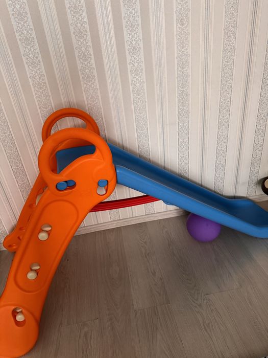 Продам детскую горку