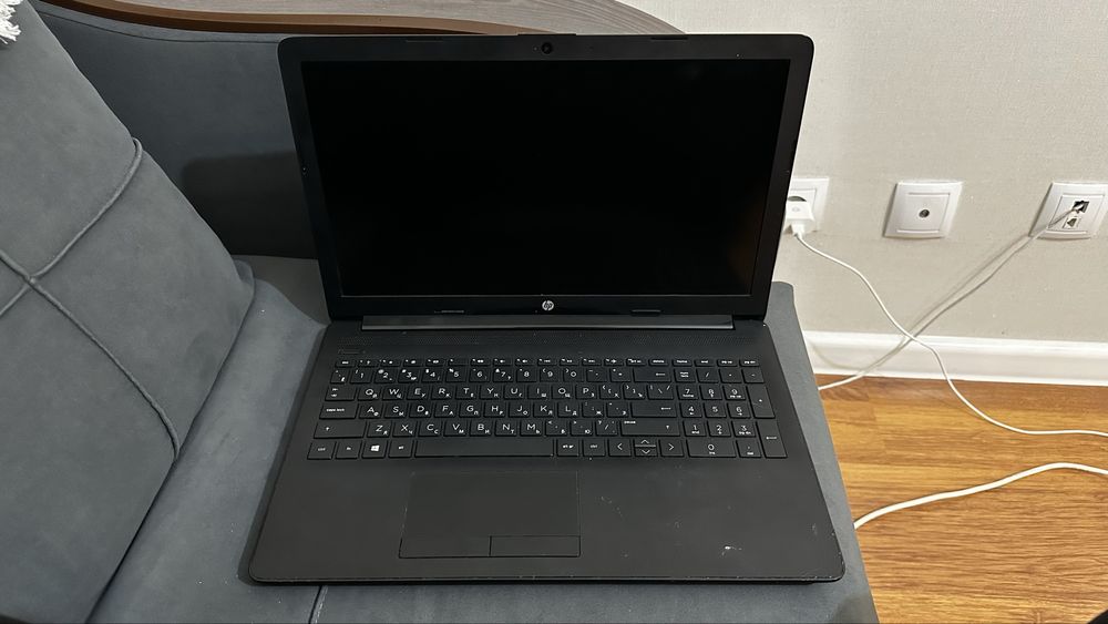 Продам ноутбук HP laptop 15-db1xxx в хорошем состоянии