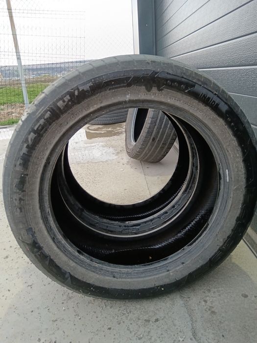 Vând set anvelope vara 235/55 R18