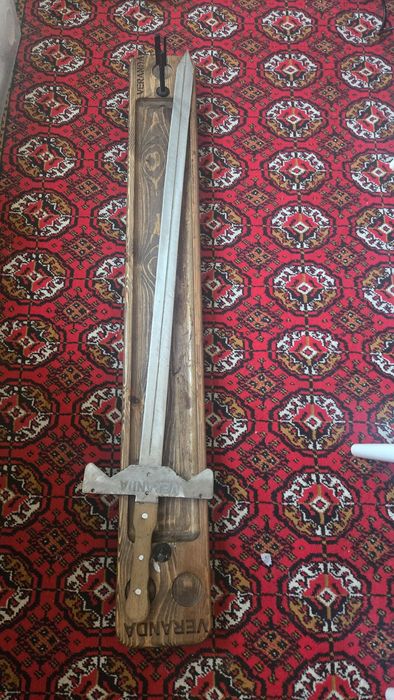 Меч для шашлыка.