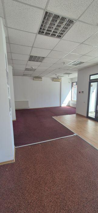 Spatiu comercial str Calafat 100 mp