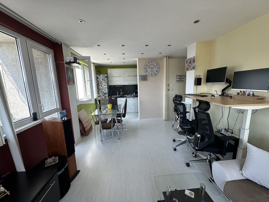 Продава се Двустаен апартамент в Перник, Димова махала - 60 кв.м за 638 €/кв.м - Снимка #12