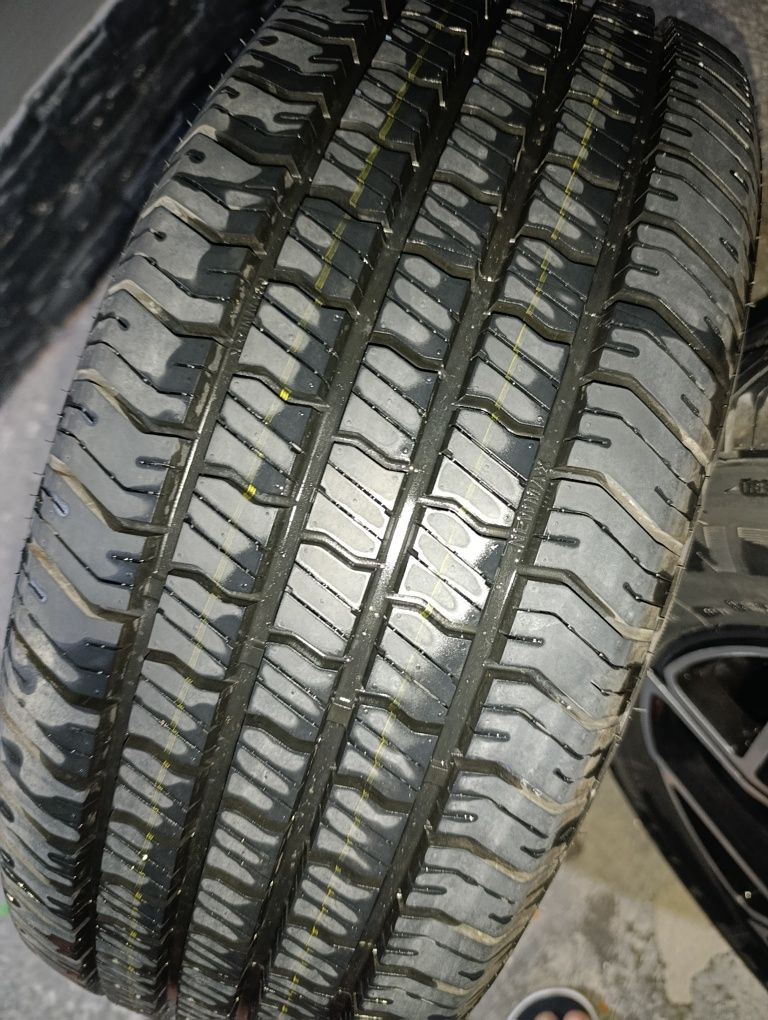 R 16 Yangi New Max 215*60 balonlari bilan sotiladi.