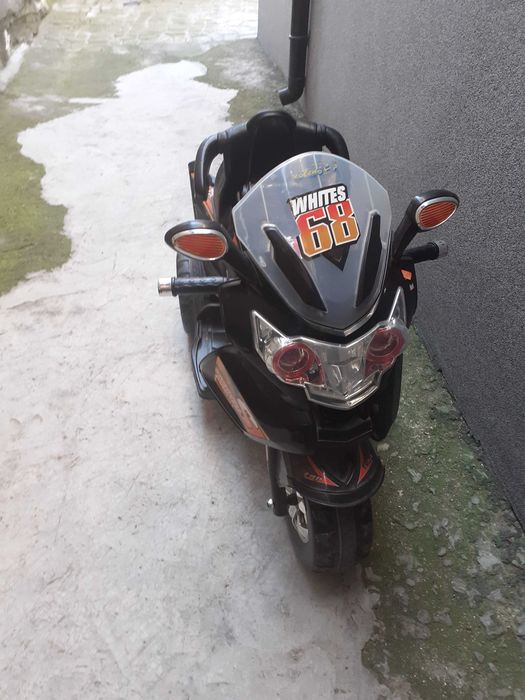 Детски акумулаторен мотор