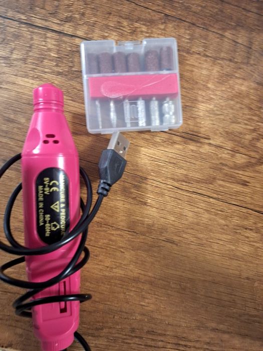 Комплект за маникюр