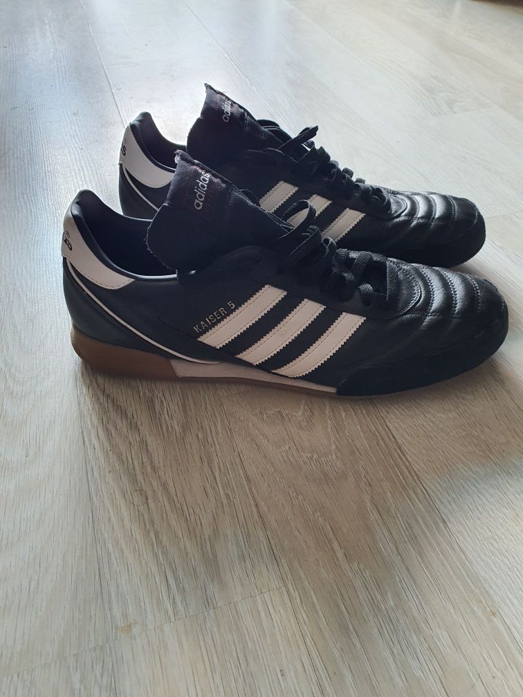 Футболни обувки "Adidas Kaiser 5"