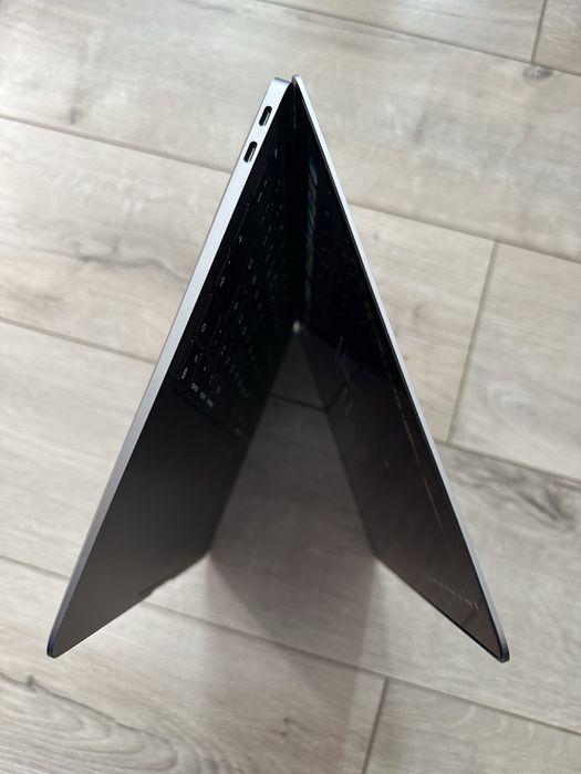 Vand Macbook Air M1 2020