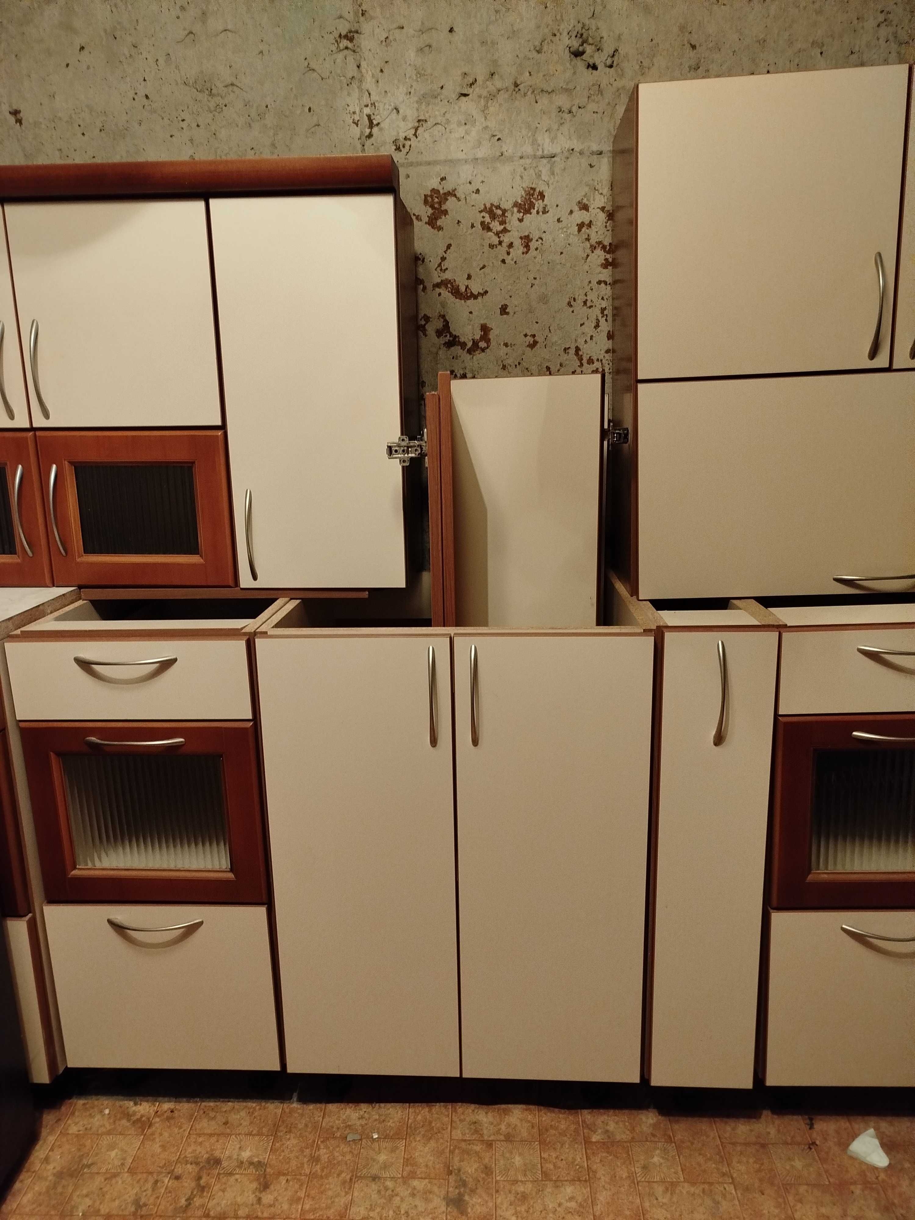 Кухня mdf (правена е по поръчка)