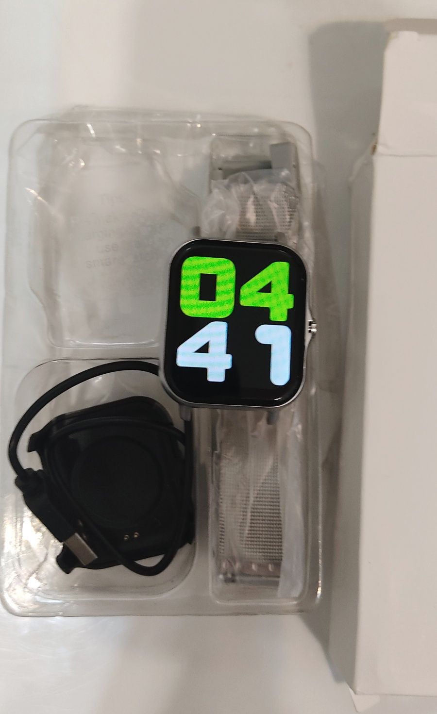Смарт часовник Y13 чисто нов Smart Watch