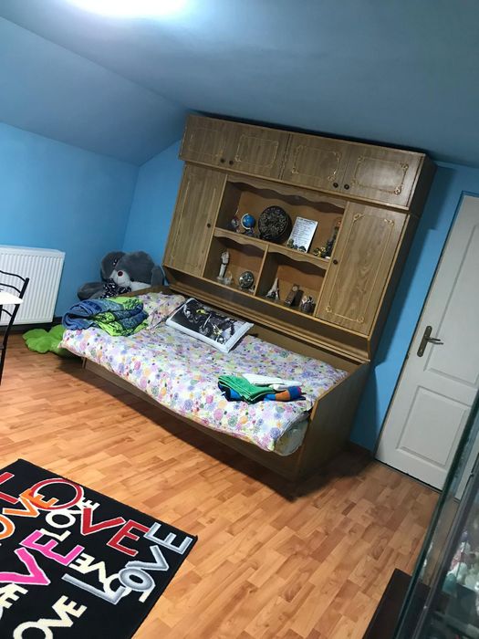 Vând mobila cu pat dormitor / sufragerie