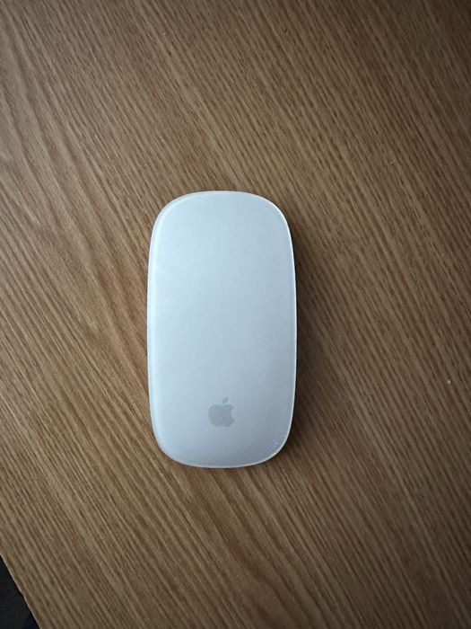 MacBook Pro M2 13,3", 8Gb Ram, 512Gb SSD, Touchbar,TouchID+MagicMouse