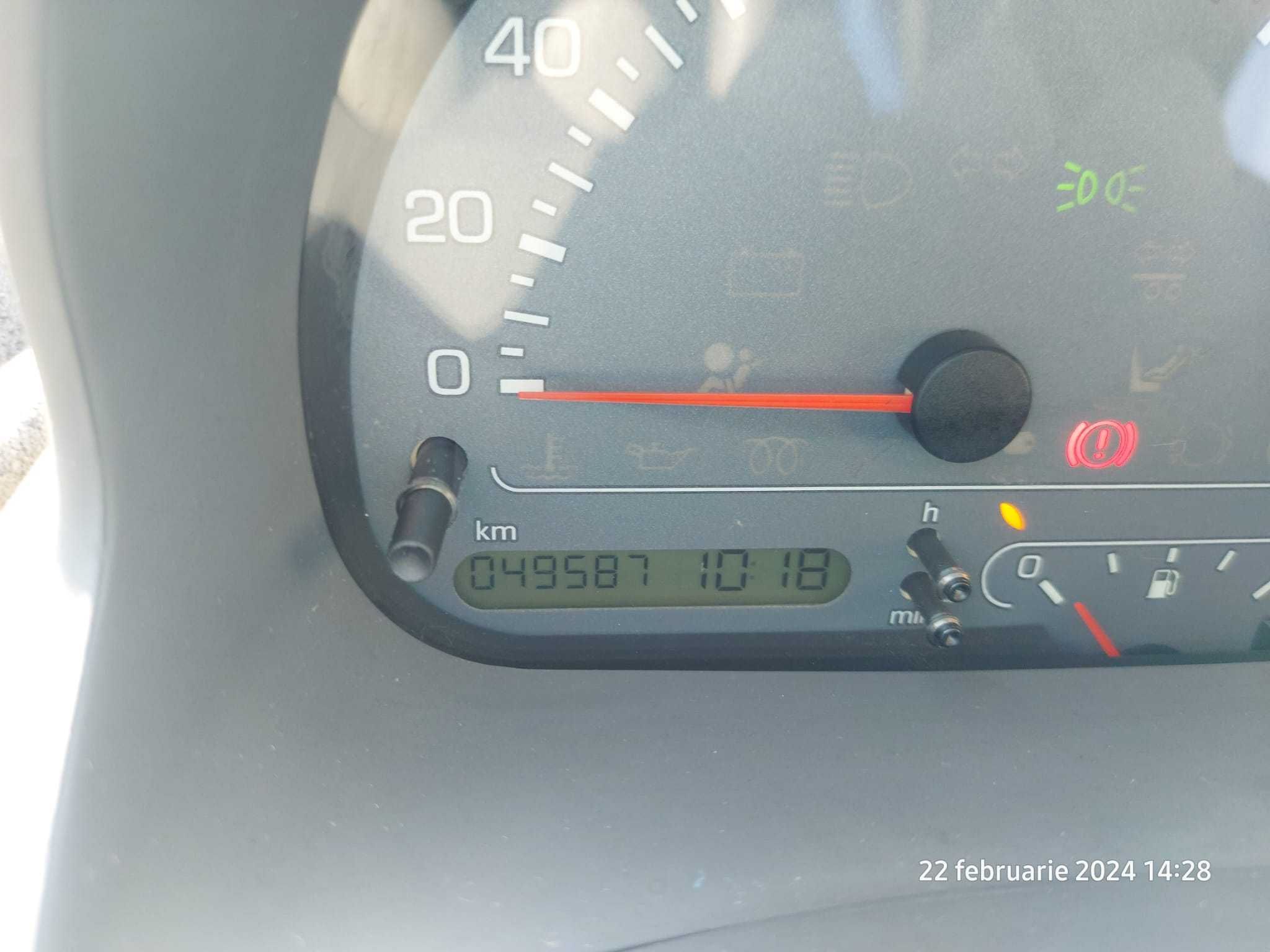 Vand Fiat Multipla 6 locuri motor 1.6 benzina 50.000 km