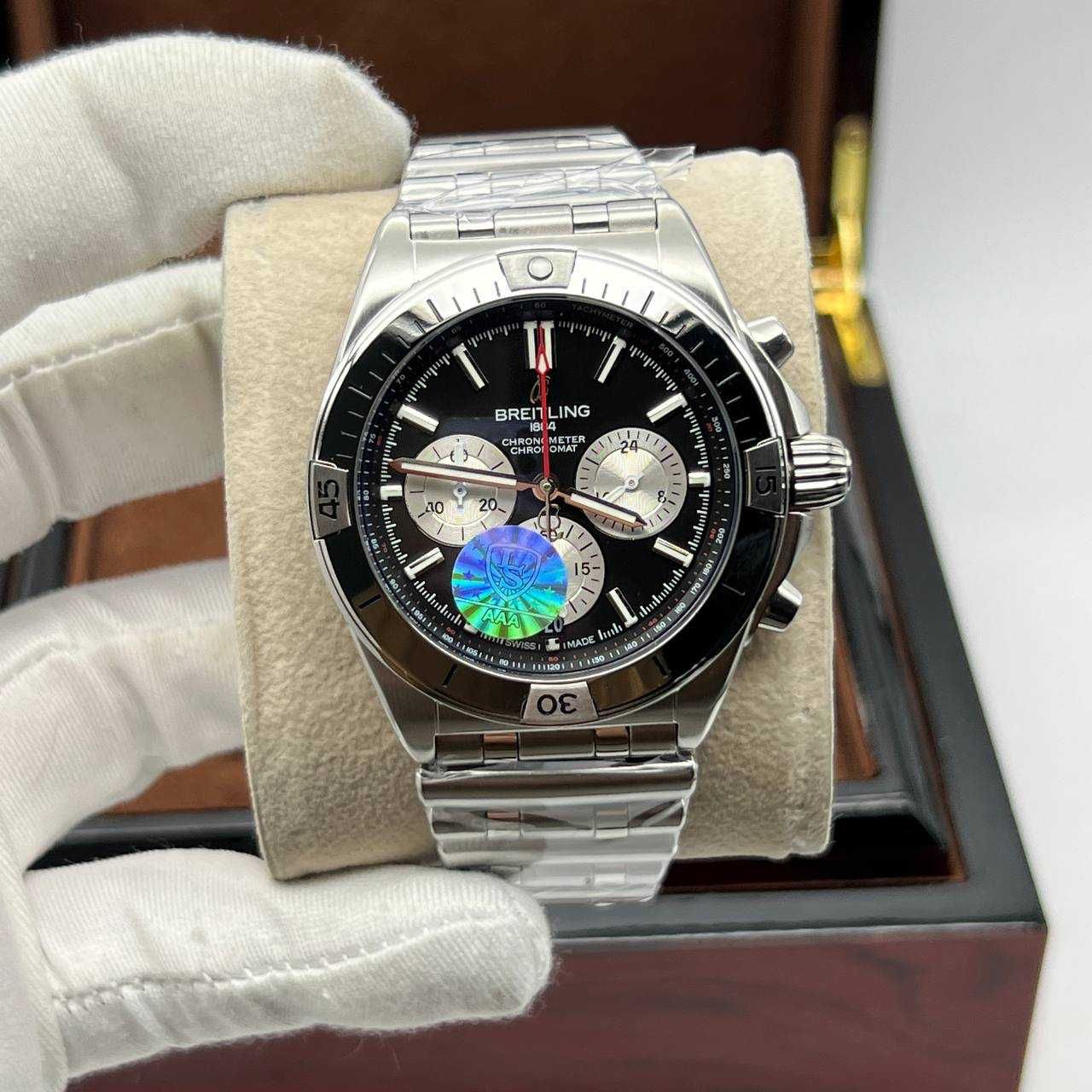 Часовници Breitling Cronomat B01 сребро