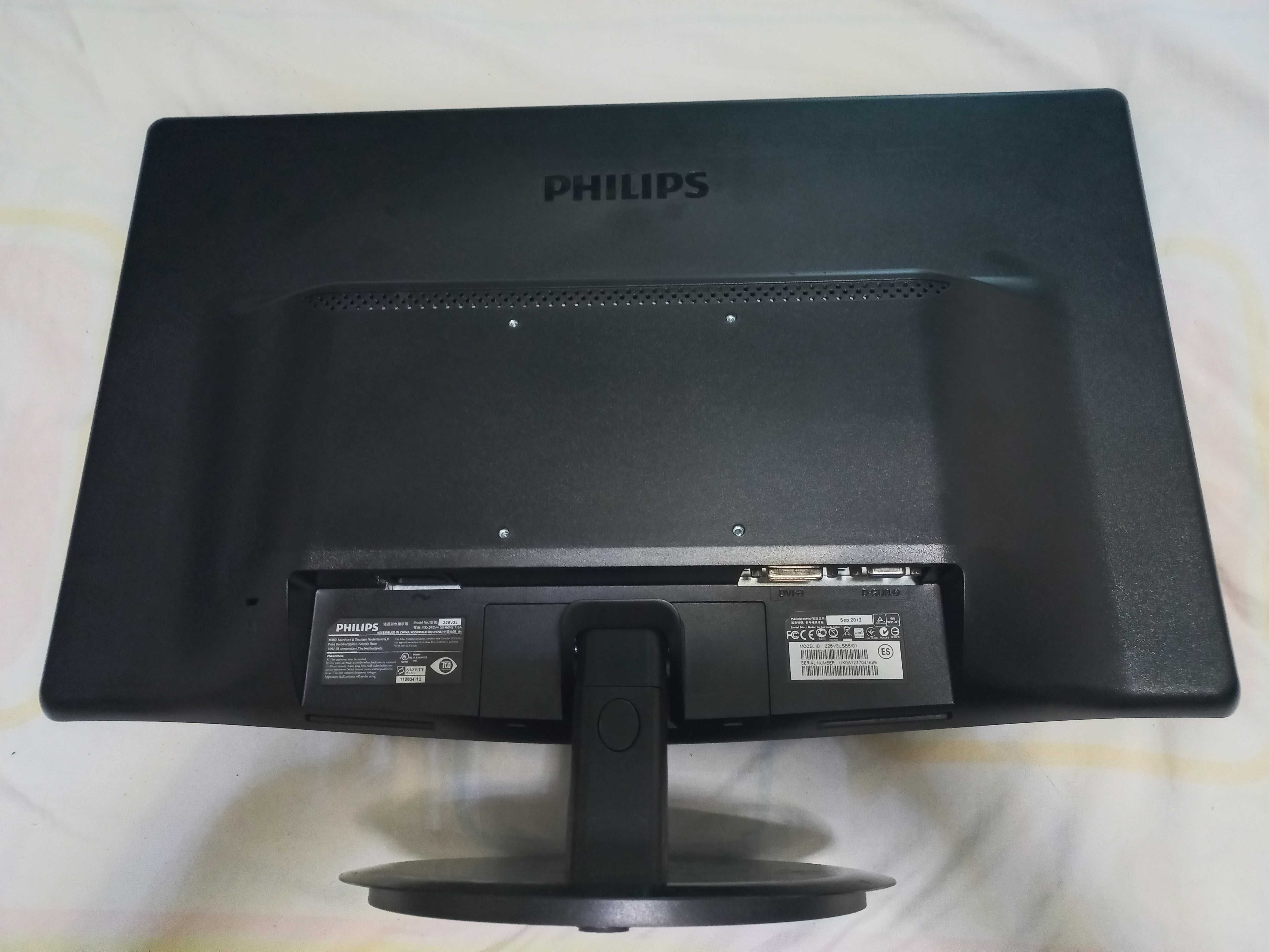 Продам монитор Philips 226V3LSB5/01