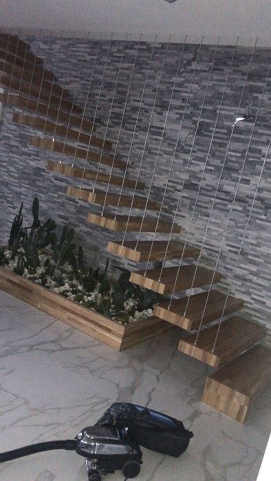 Scări stejar stratificat