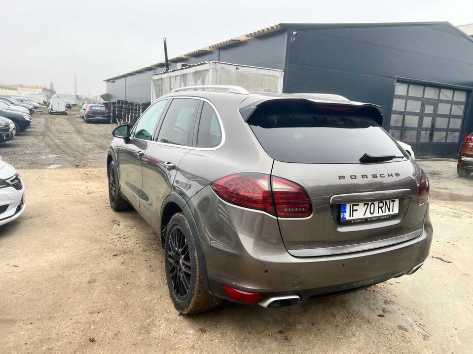 Porsche Cayenne benzina