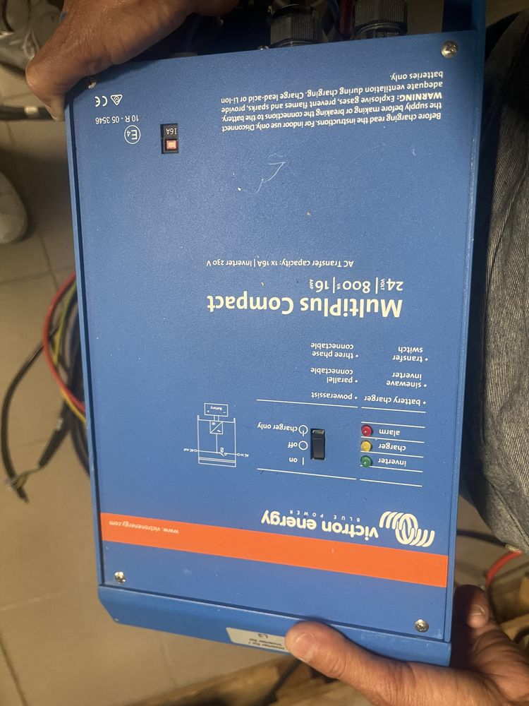 Controler solar MMpt Victron Solae Energy Invertoare