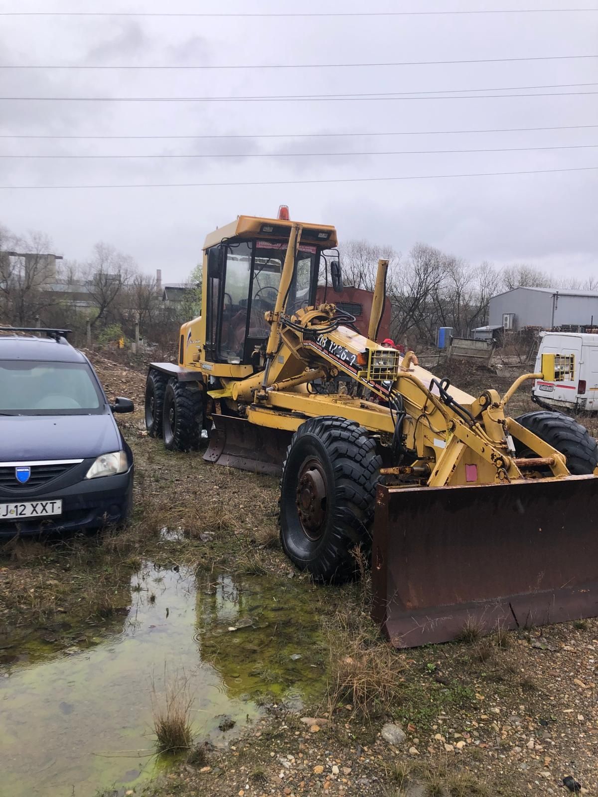 Închiriez autogreder și excavator