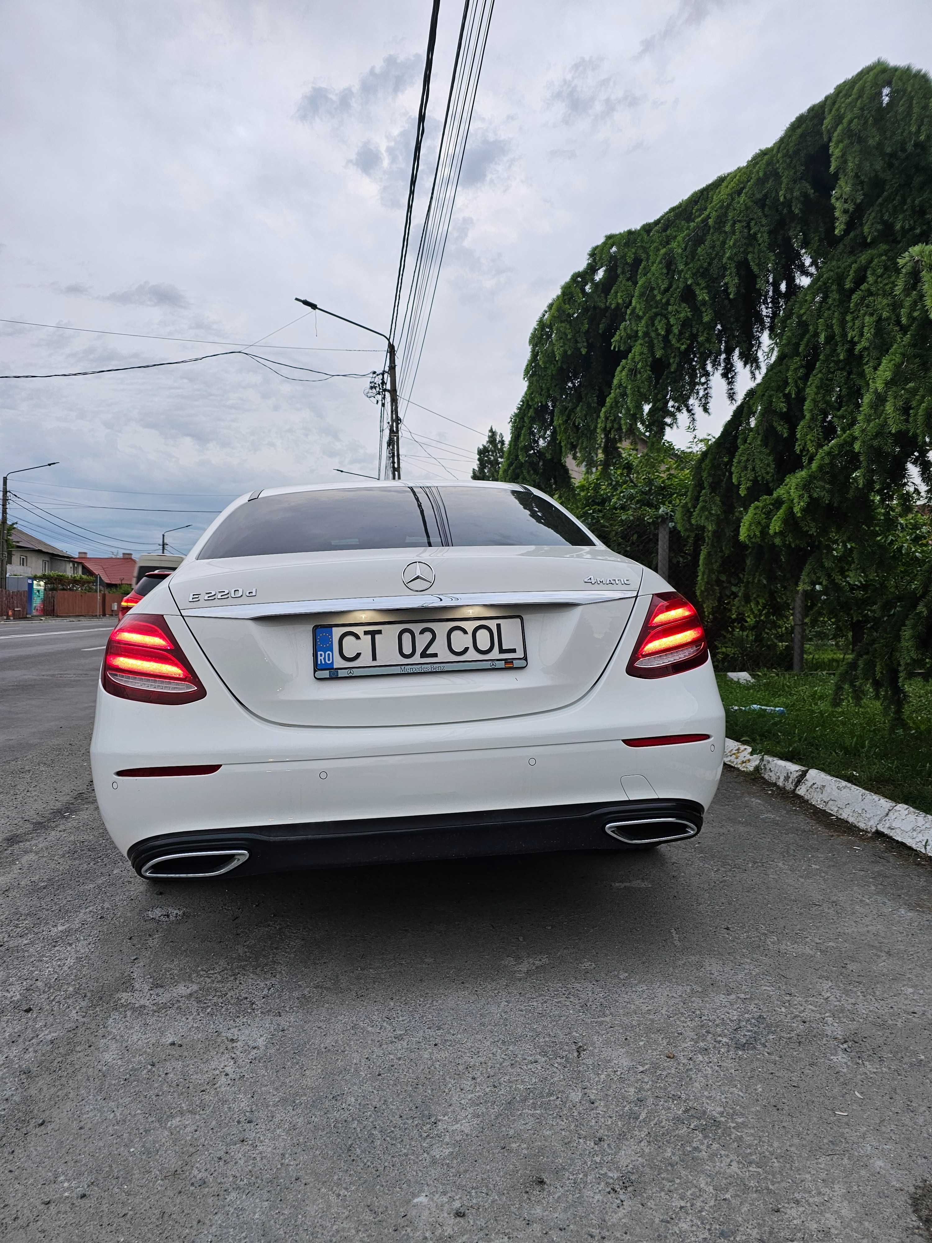 Mercedes Benz E220