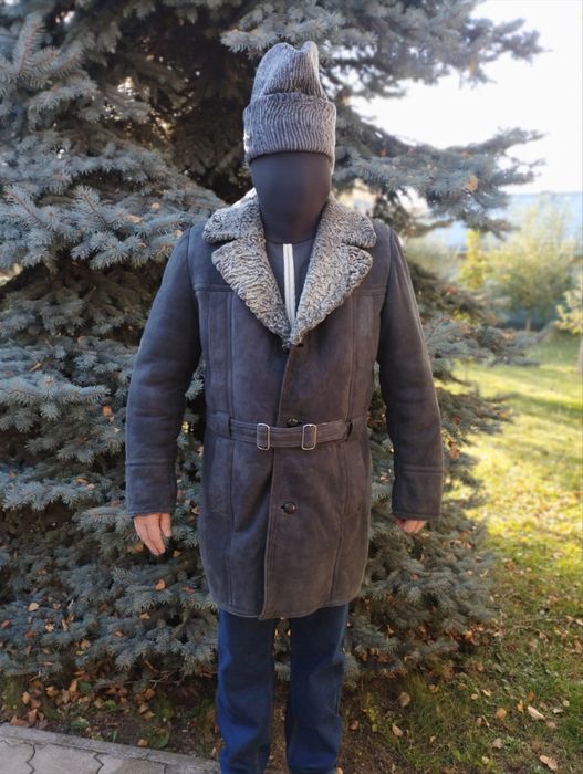 Căciulă astrahan brumarie-Noua și cojoc piele Nou