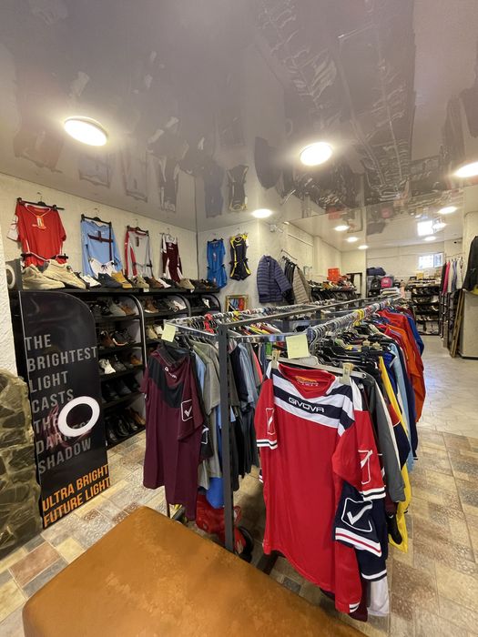 Echipamente sportive 19 ron buc stok mare