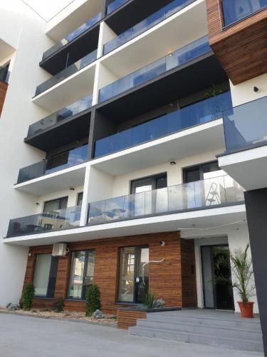 Apartament de inchiriat 12 luni/Mamaia-Sat/Hanul cu Peste
