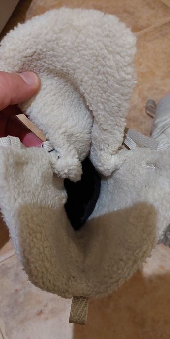 Продавам дамски/детски ботуши Quechua, бежови, номер 39.