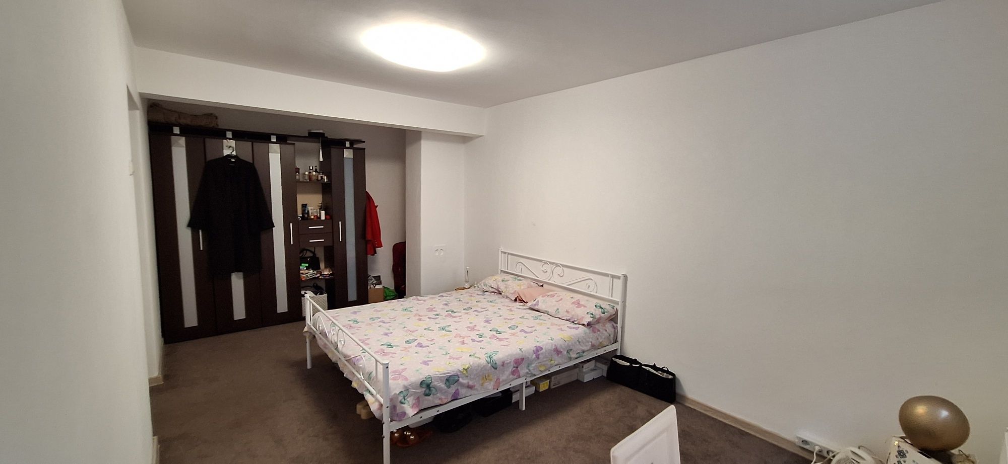 Dau spre inchiriere apartament cu o camera aproape de Sital și UMF.