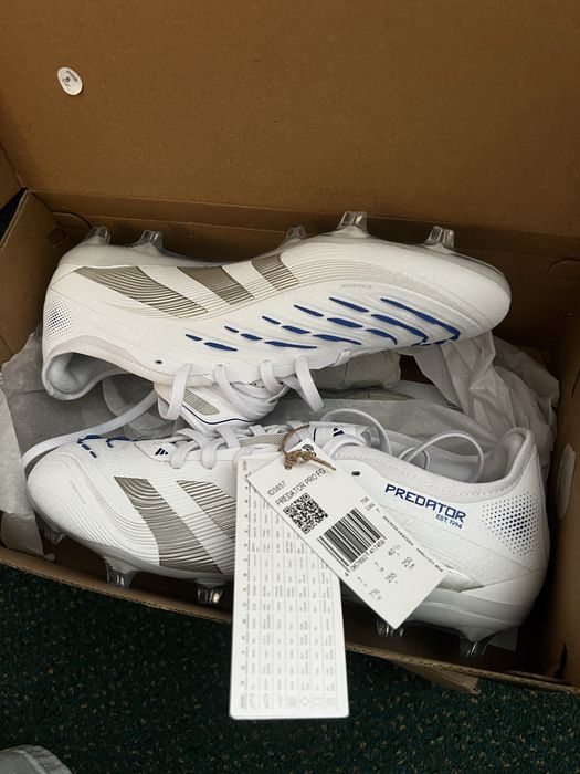 Ghete de fotbal Adidas Predator Pro FG ID3857