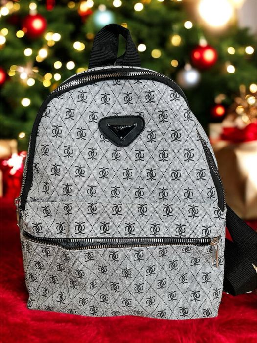 Дамска раница нова