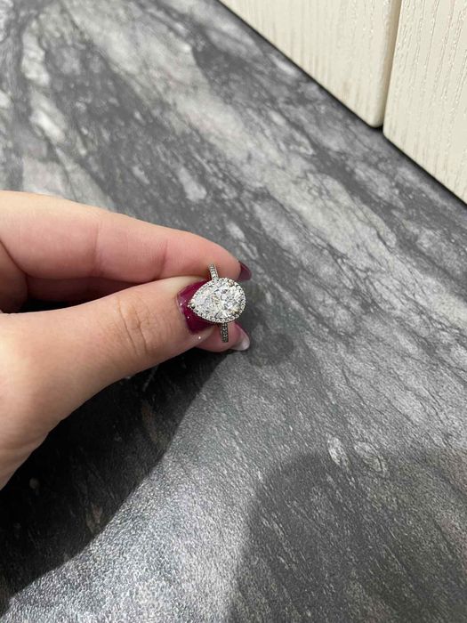 Продавам пръстен pandora