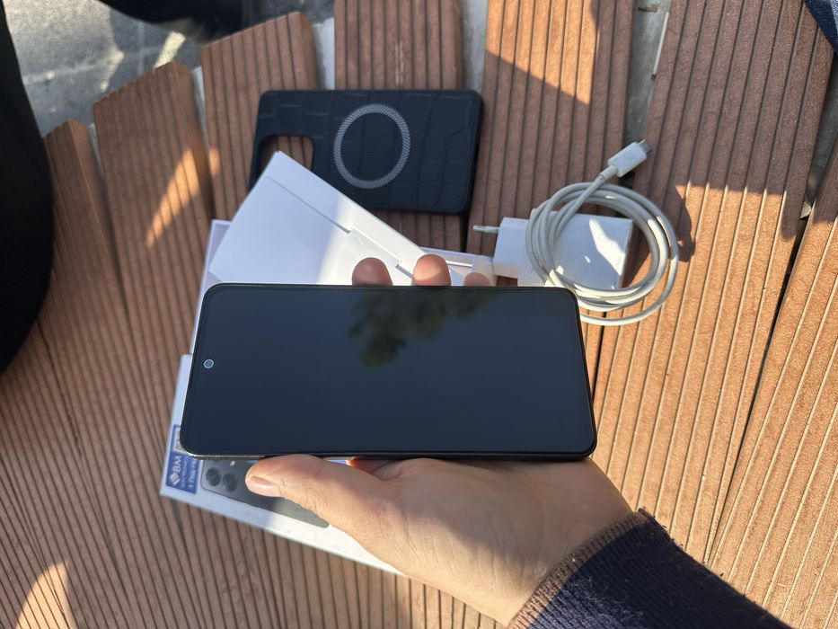 Redmi note 13 12/256 karopka dakument bor