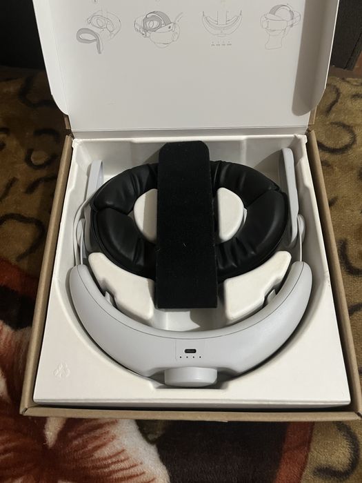 Vand Meta Quest 2 128gb cu headstrap kiwi cu baterie si grip uri