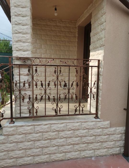 Piatră decorativă tip cărămidă