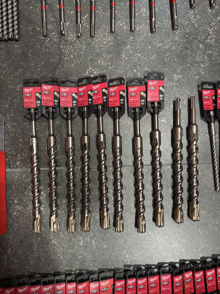 Burghie  beton Hilti si Milwaukee